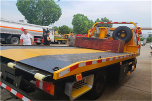 额敏附近拖车电话号码服务